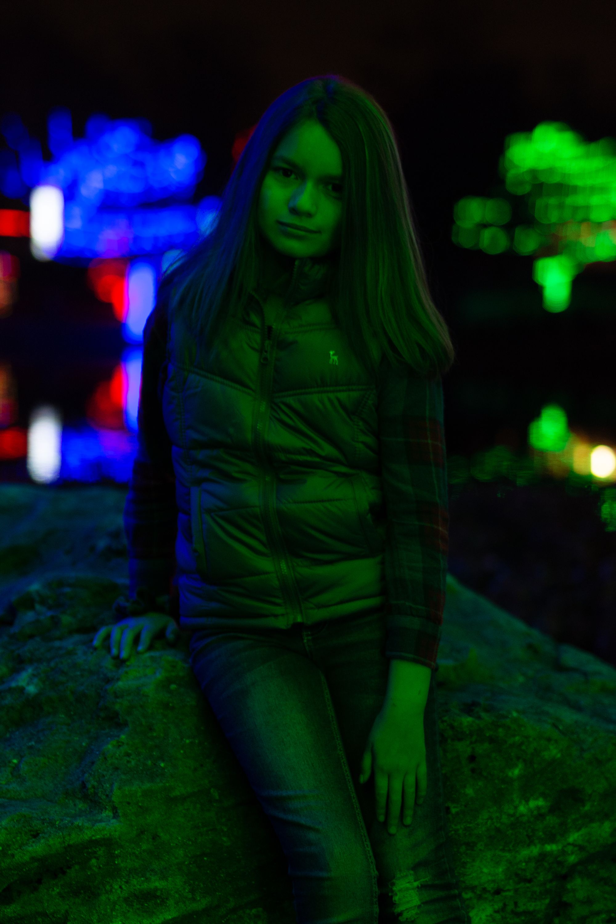 Anna under the Christmas lights